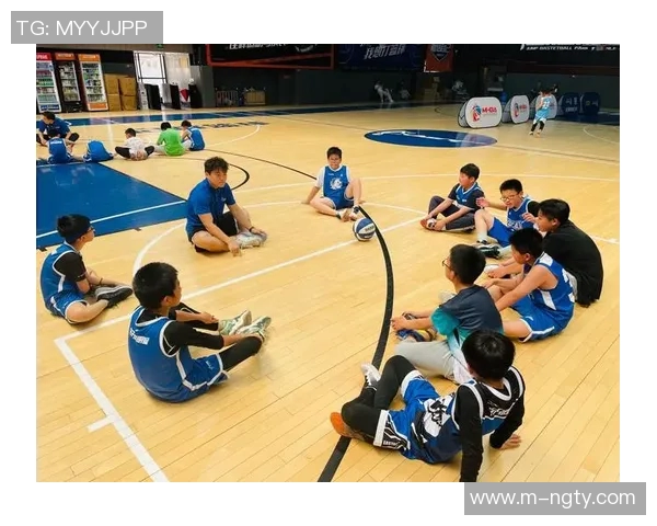 提升篮球滞空能力的训练方法与技巧分享让你在空中更具威胁